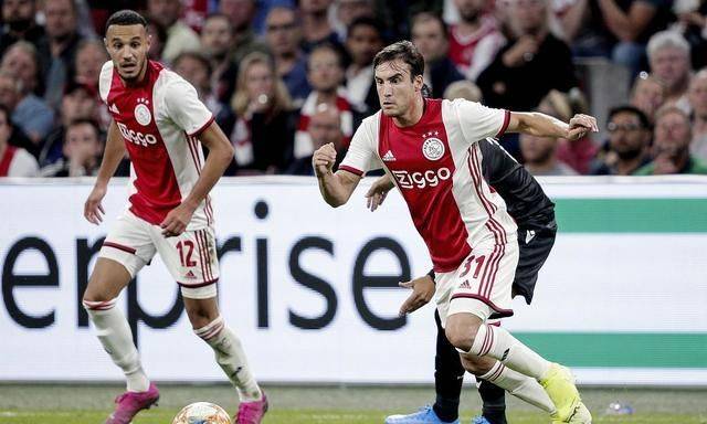 默契配合 默契配合